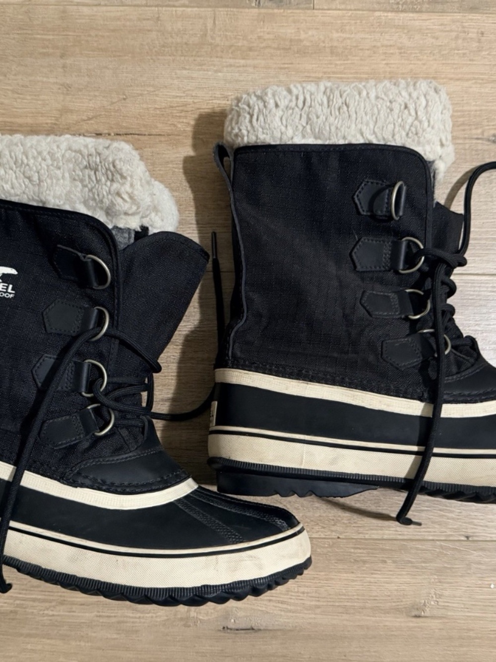 Sorel Winter Carnival Black Waterproof Nylon Sherpa Snow Boots Womens Size 10